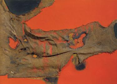 Alberto Burri, Rosso e sacco, 1956, sacco, olio, combustione su tela, cm 50x70