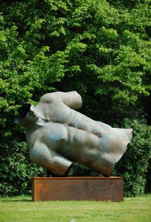 Torso di Ikaro, 2002, Igor Mitoraj  - Irma Bianchi Comunicazione