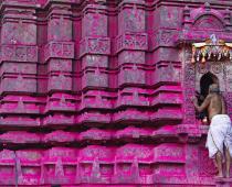 Ashish Gupta, Jyotiba Temple devotees visit to participate in the annual temple festival, Kolhapur, 2013