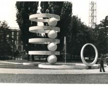 Cattaneo e Radice, La Fontana di Camerlata tra il Palazzo dell'Arte e la Torre Littoria, 1936